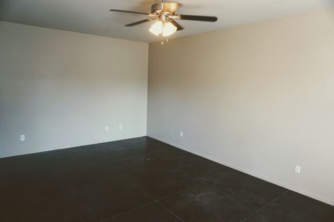 Building Photo - 222 Harding Avenue