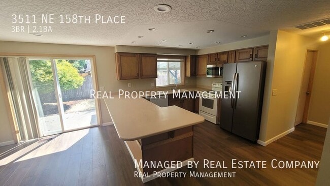 Building Photo - Spacious Three Bed Two Bath Vancouver Home...
