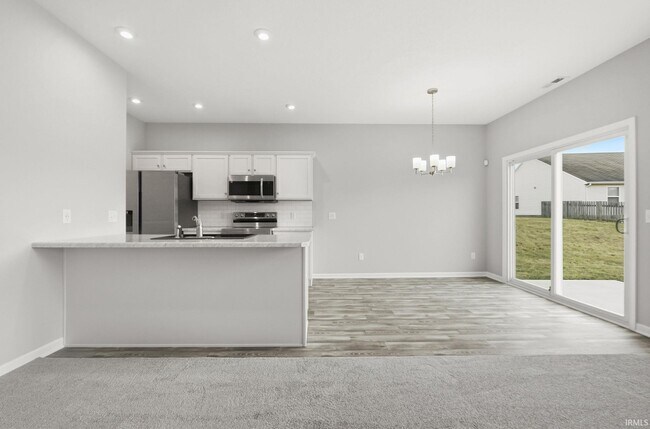 Foto del edificio - 3591 Canal Square Dr