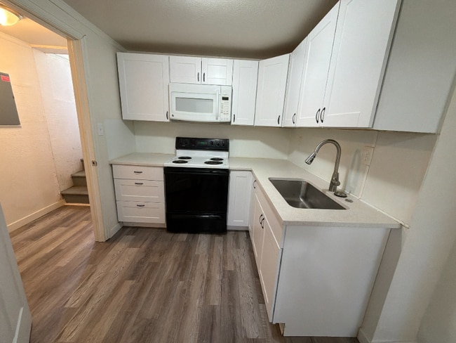 Building Photo - 2130 4th Ave