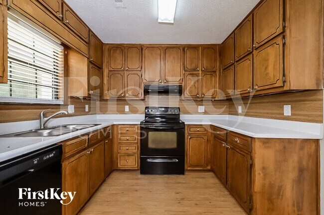 Foto del edificio - 185 Southmoor Cir