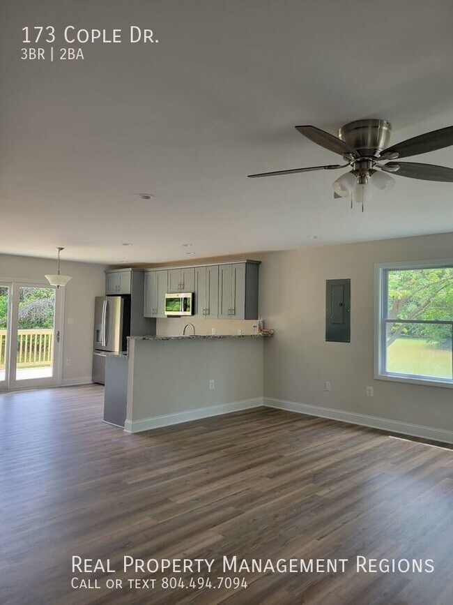 Foto del edificio - Don't Miss Out on Your Dream Rental! Inqui...