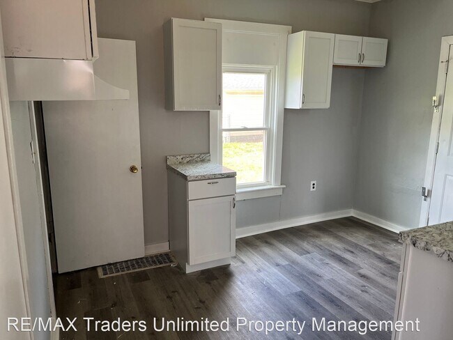 Foto del edificio - 3 br, 2 bath House - 2319 W Millman