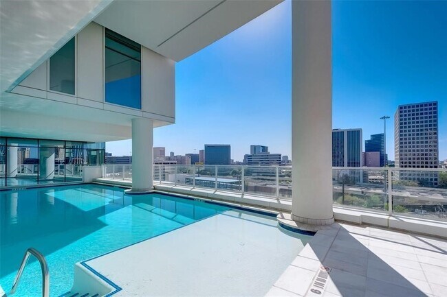 Foto del edificio - 4521 San Felipe St
