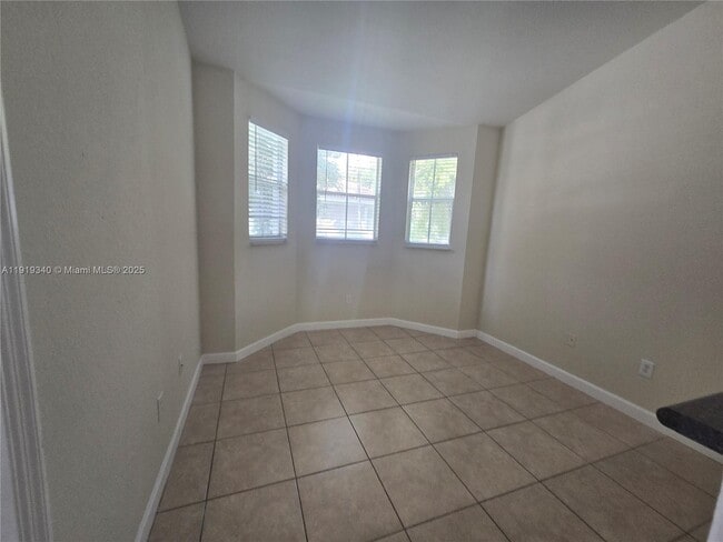 Foto del edificio - 2524 SE 16th Rd