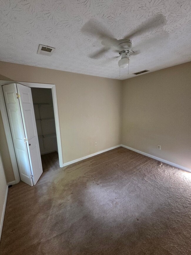 Building Photo - 4700 Norman Dr NW