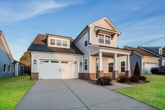 Building Photo - 13708 Tranquil Day Dr