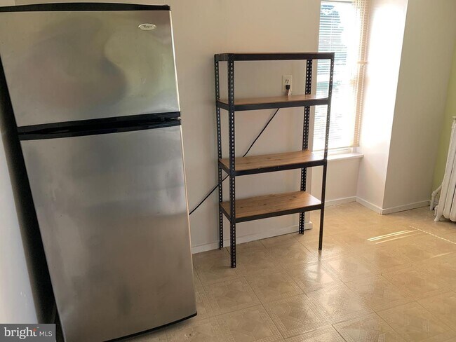 Building Photo - 101 E Madison Ave