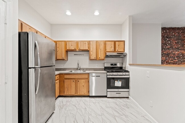 Building Photo - 4 Union Park