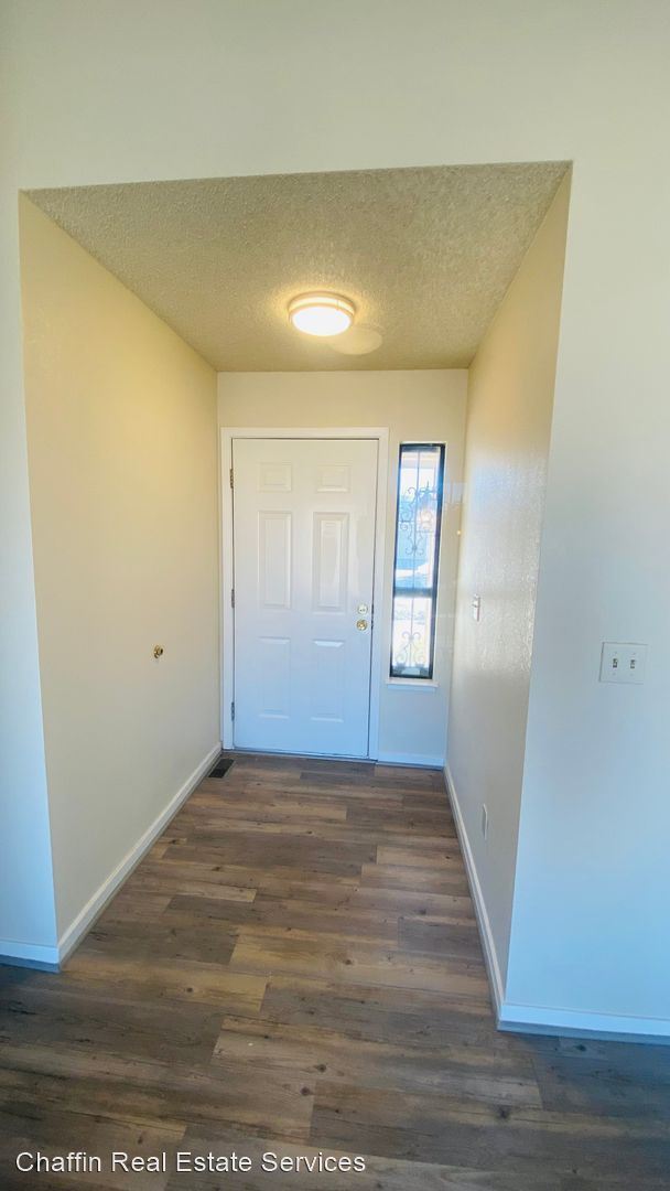Building Photo - 3 br, 2 bath House - 1564 Maria Ct