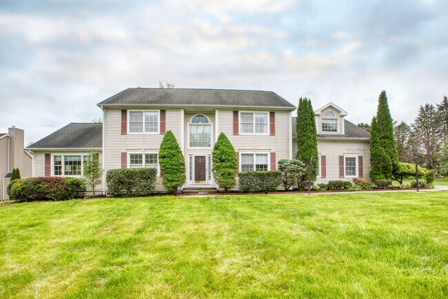 Foto del edificio - Beautiful Single Family Home for Rent in desirable Shelton location!