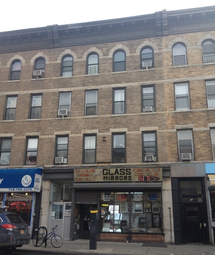 Primary Photo - 51 5th Ave