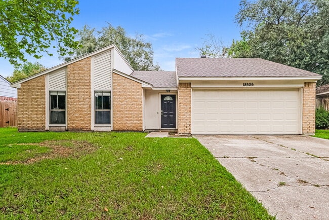 Building Photo - 18606 Hiddenbay Way