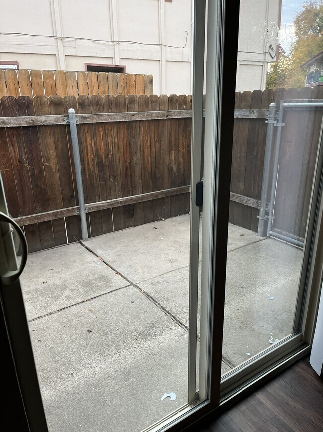 Foto del edificio - 701 W Pennsylvania St