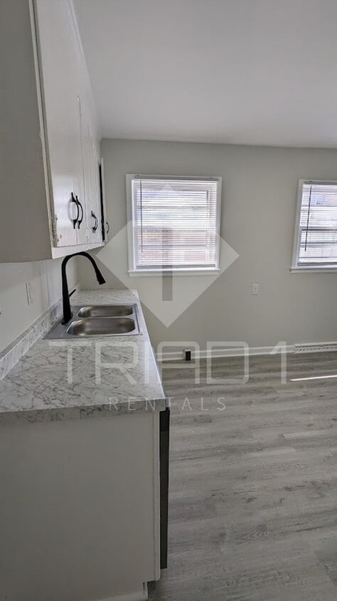 Primary Photo - Renovated 3bed/1bath in Greensboro!