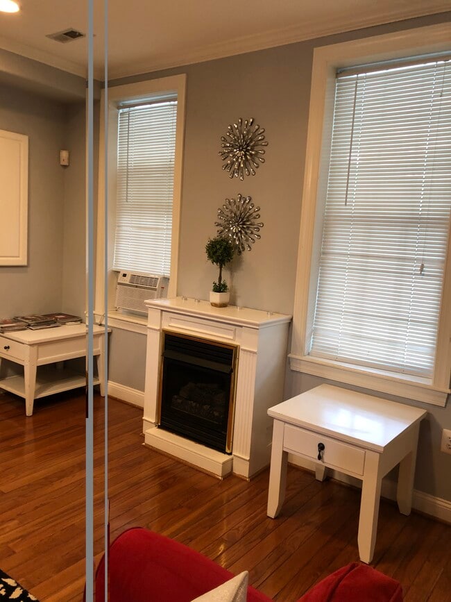 Photo - 734 Quincy St NW Townhome