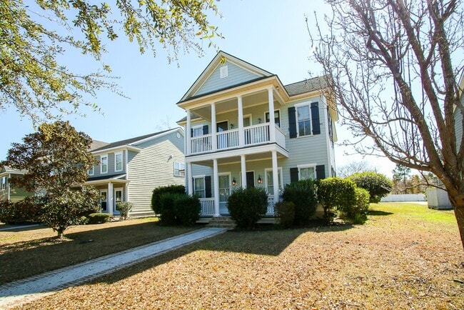 Building Photo - New Luxury Rental Available Now!