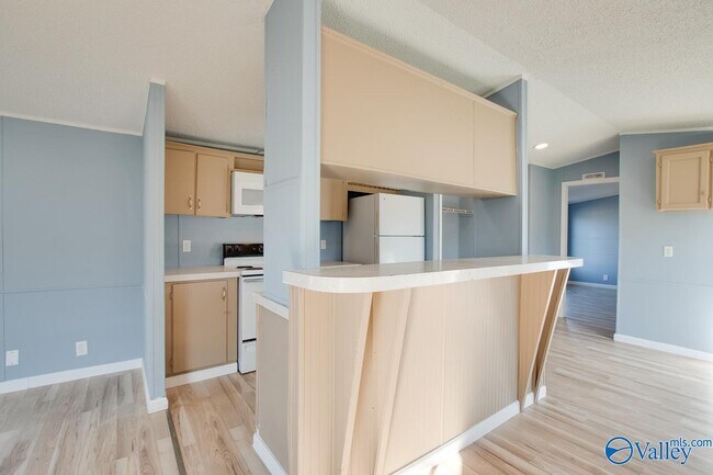 Foto del edificio - 156 Kinney Rd