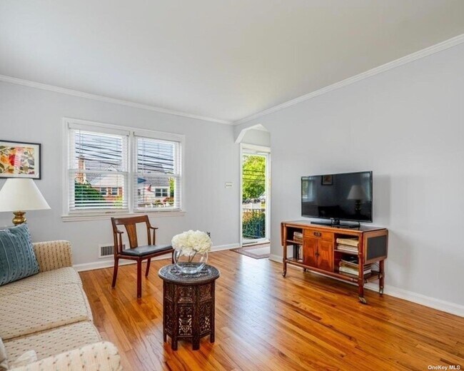 Foto del edificio - 484 Chelsea Rd