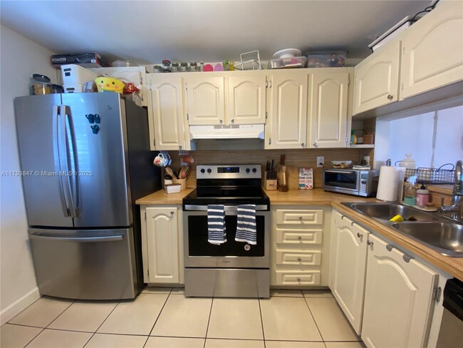 Foto del edificio - 10288 NW 9th St