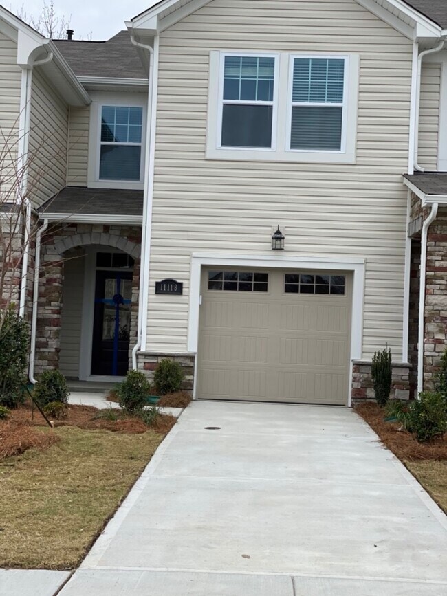 Building Photo - 11118 Chalkbark Ln