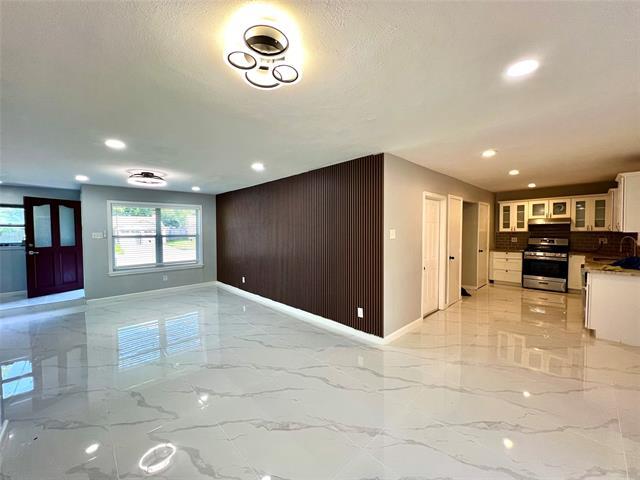 Foto del edificio - 4009 Finley Rd