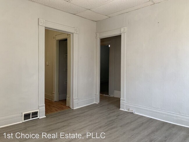 Building Photo - 339 E Saint Joseph St