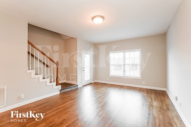 Building Photo - 531 Glenstone Springs Dr