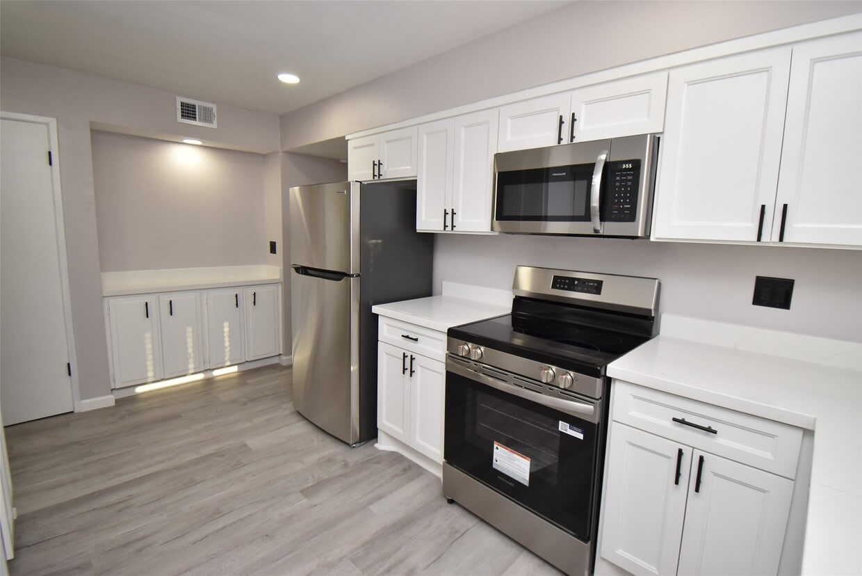 Foto principal - 16587 El Camino Real