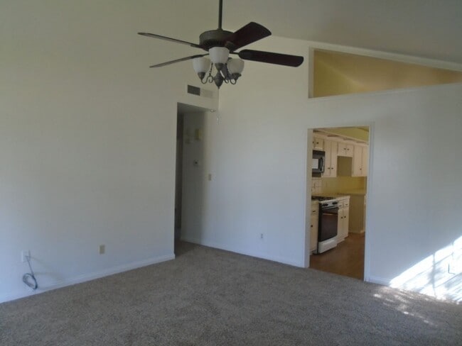 Building Photo - CAMPUS PARK CUTIE! APPLICATION PENDING!!