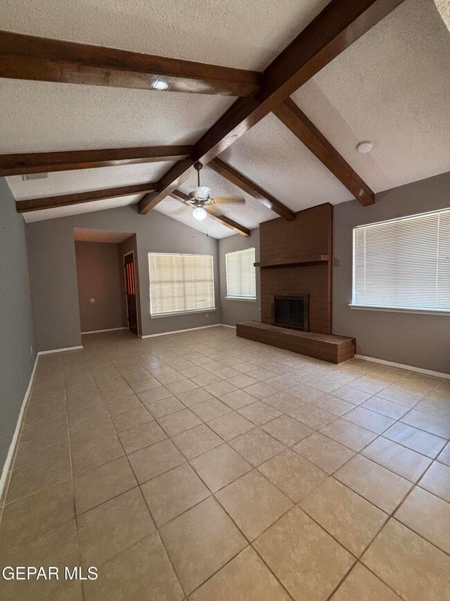 Building Photo - 3228 Mountain Ridge Dr