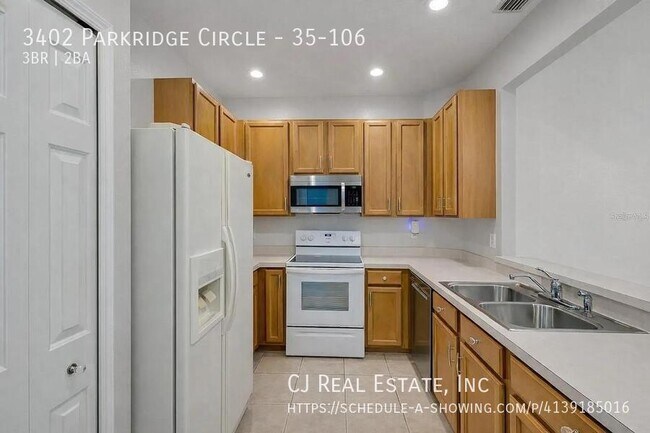 Building Photo - 3402 Parkridge Cir