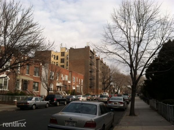 Building Photo - 3252 33rd St