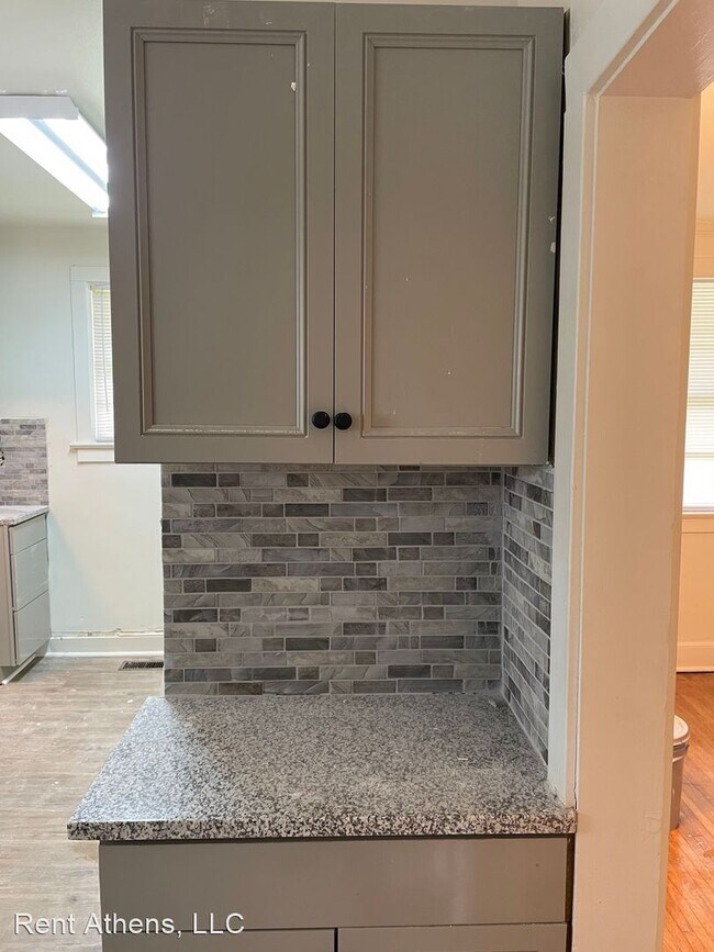Foto del edificio - 3 br, 2 bath House - 306 W Rutherford St.