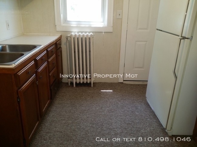 Building Photo - Nice fresh apartment ALL bills PAID!