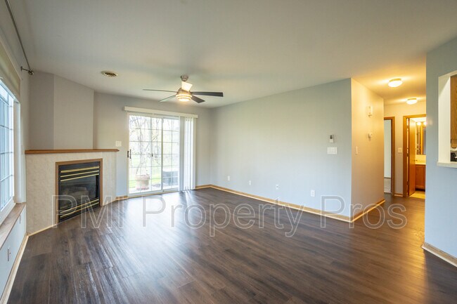 Building Photo - 18755 Brookfield Lake Dr