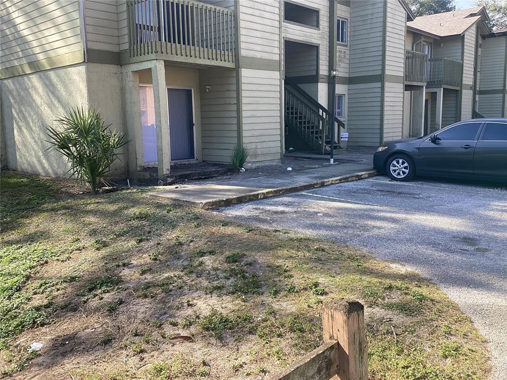 Foto principal - 2050 Bowen Dr