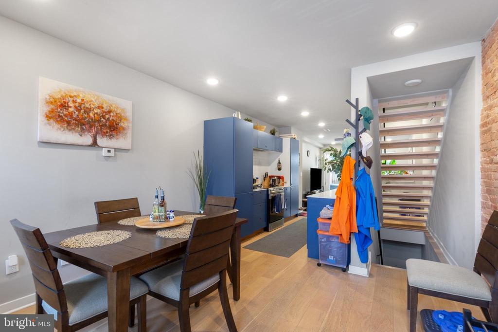 Foto principal - 2732 W Oxford St