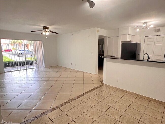 Building Photo - 8235 Ibis Club Dr