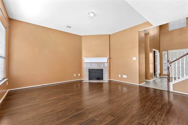 Building Photo - 8021 Shoshoni Dr
