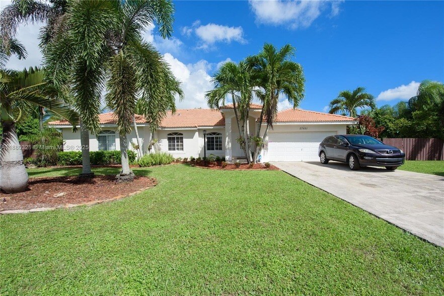 Foto principal - 27651 SW 155th Ave