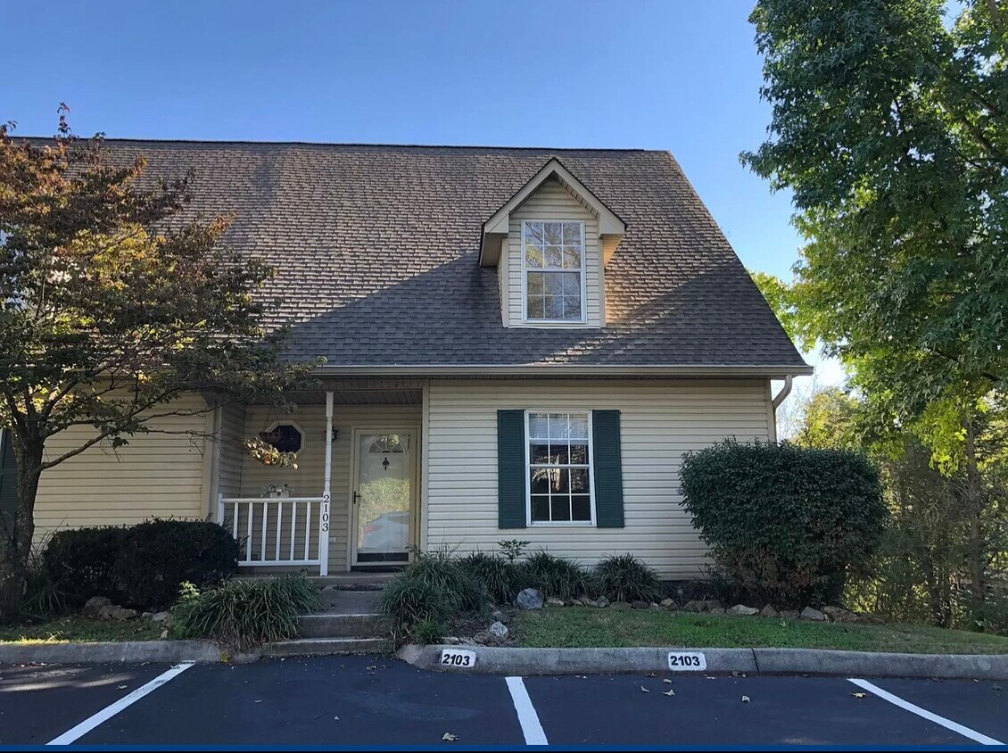 2103 Creekside Way, Jefferson City, TN 37760 House Rental in