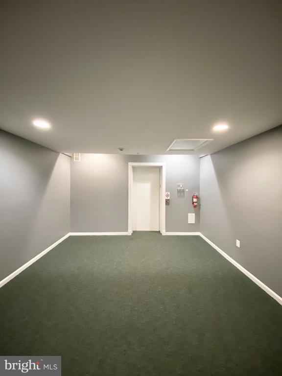 Foto del edificio - 2663 Manhattan Pl