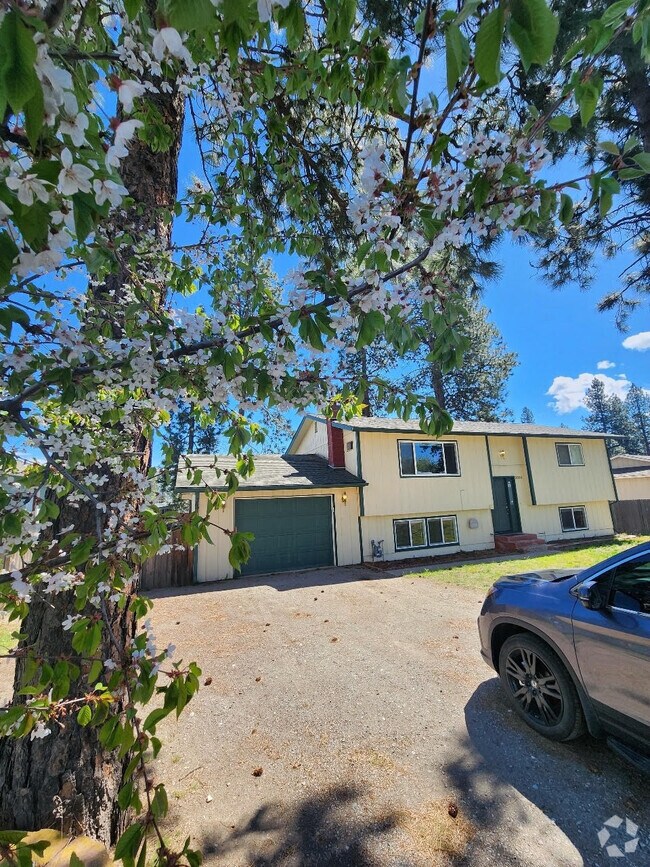 Singing Hills Apartments for Rent Post Falls, ID 2 Rentals