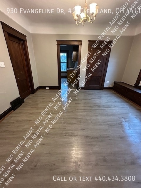 Foto del edificio - 930 Evangeline Rd