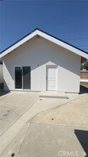 Building Photo - 3900 San Mateo Ave