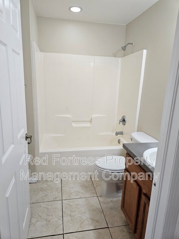 Foto del edificio - 98 Milwaukee Blvd