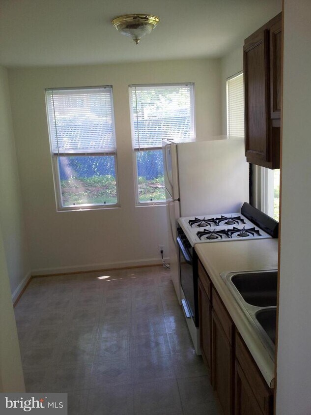 Foto principal - 4217 Jefferson St
