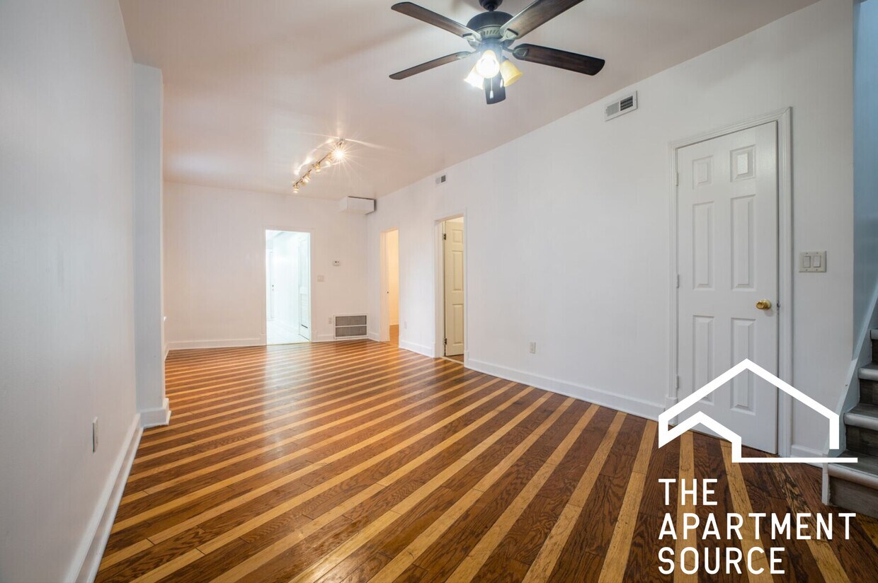 Primary Photo - 1232 N Cleaver St