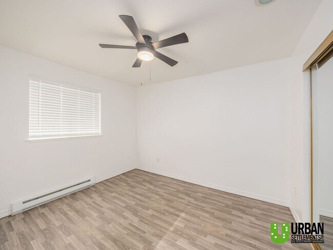 Foto del edificio - Modern 1 bedroom condo with garage for ren...